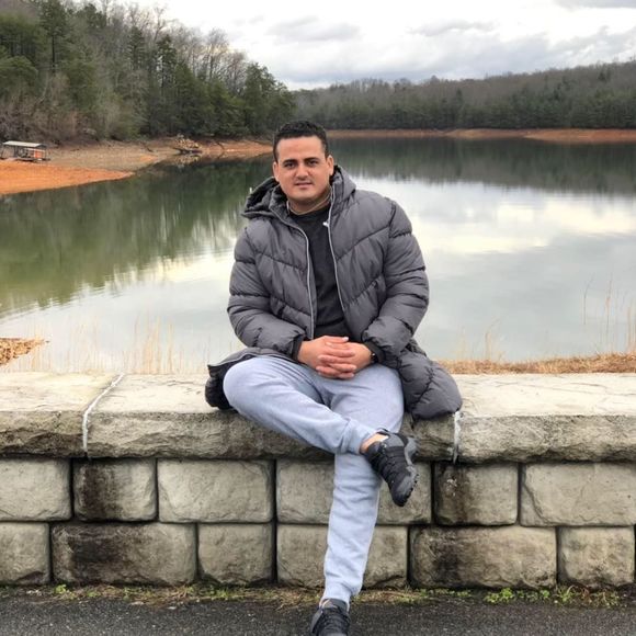 Meet your Posher, Adnier - Picture 1 of 1